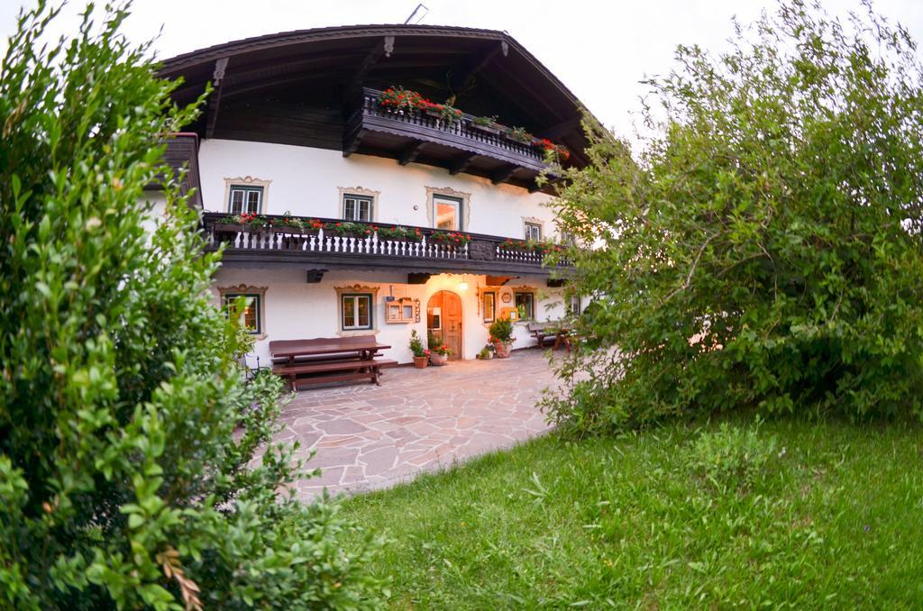 Hotel Restaurant Ferienwohnungen ALPENHOF Übersee Exterior foto